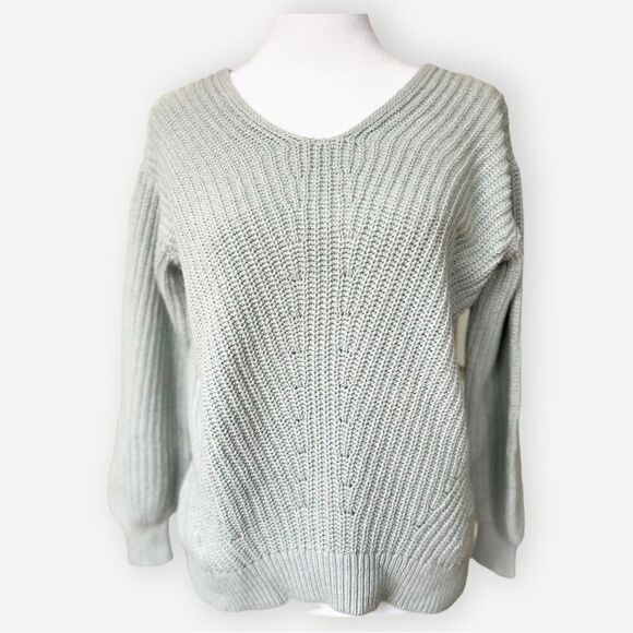 Old Navy Slouchy Drop Sleeve V-Neck Gray Knit Long Sleeve Tunic Sweater. XS. - Picture 1 of 8